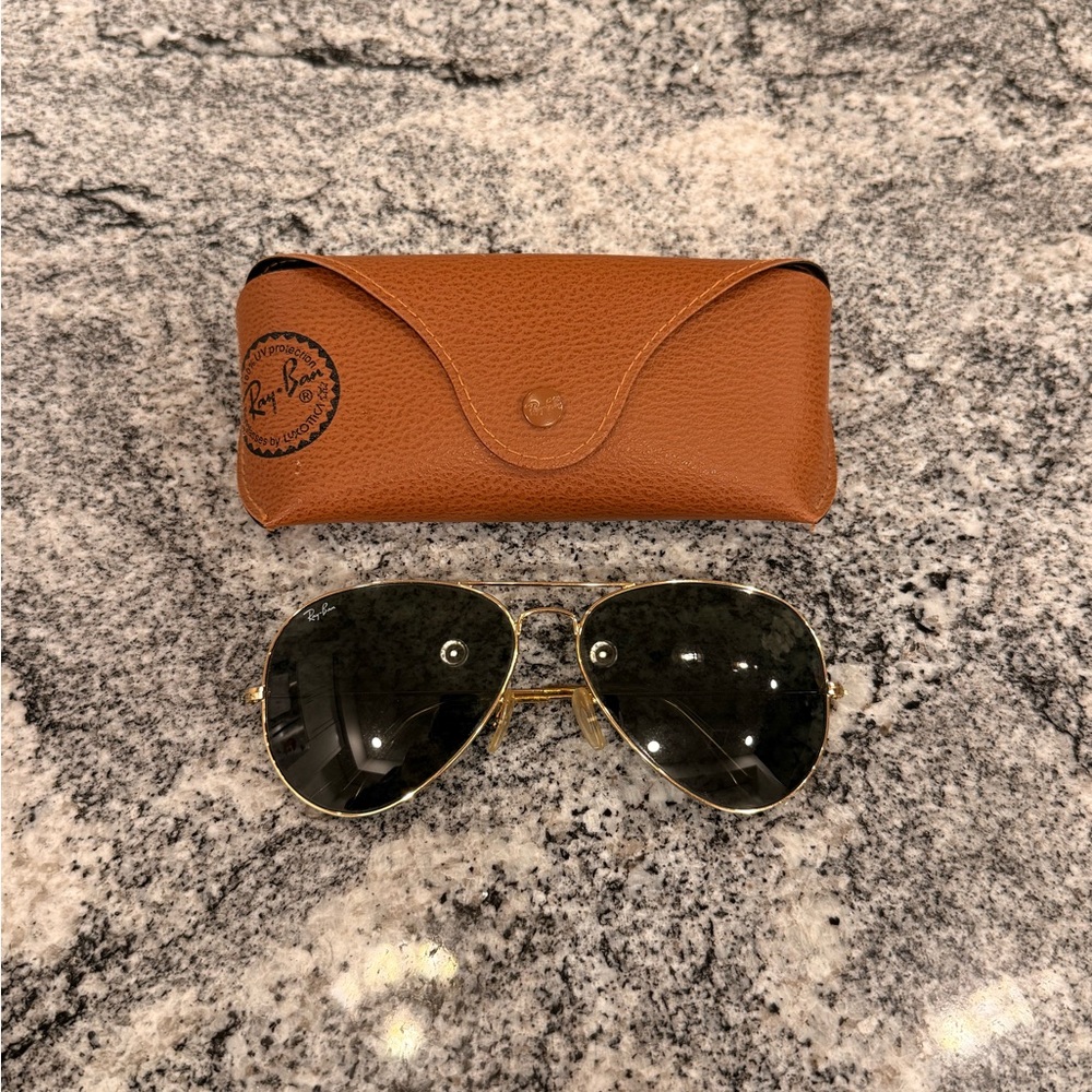 Ray-Ban Gold Aviator Sunglasses with Brown Case